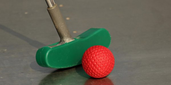 miniature-golf-2254551_1920